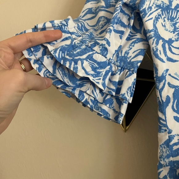 Fitted Lilly Pulitzer Dress - Picture 4 of 6